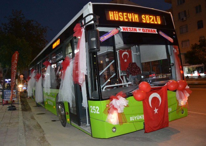 Şoför Çiftin Gelin Arabası Belediye Otobüsü Oldu