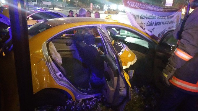 Başkent’te Trafik Kazası: 3 Yaralı