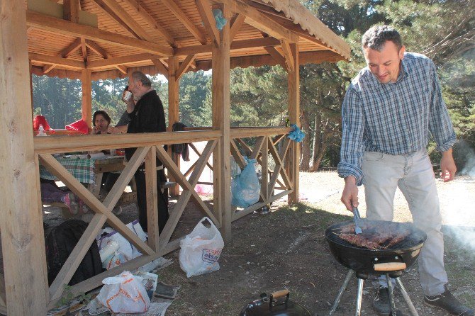 Bursalılar Güneşin Tadını Çıkardı