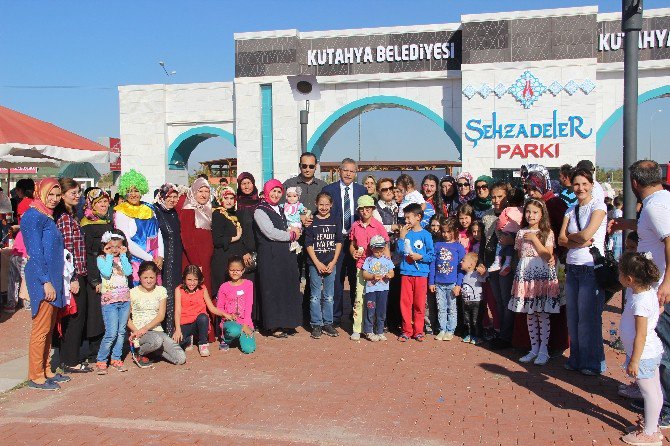 Ak Partili Kadınlardan Dünya Çocuk Günü Etkinliği