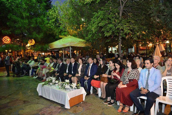 Maltepe’de Gagavuzya Türklerinden Kültür Ve Sanat Festivali