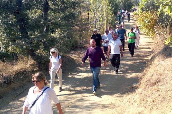 Tuncel Kurtiz’in Anısına Trekking Düzenlendi