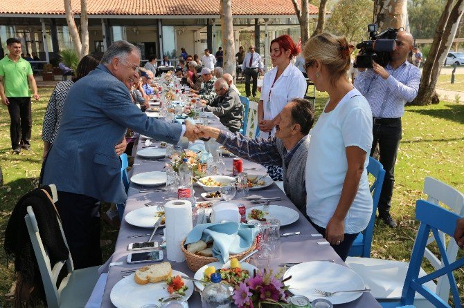 Yaşlılar Günü Pamucak’ta Kutlandı