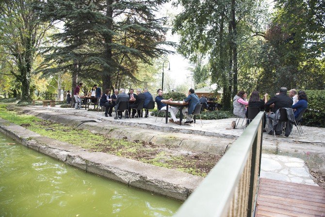 Anadolu Üniversitesi Personeli Yeni Sosyal Tesislere Kavuşuyor