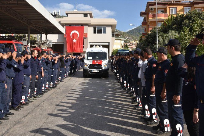 Antalya’da Görev Şehidi İtfaiye Eri Son Yolculuğuna Uğurlandı