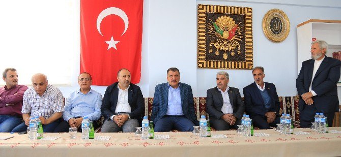 Başkan Gürkan Mahalle Sakinleri İle Bir Araya Geldi