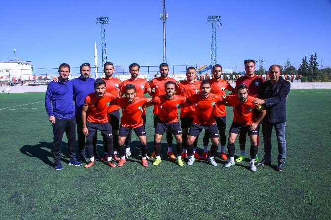 Şehitkamil Belediyespor Malatya’yı Eli Boş Gönderdi