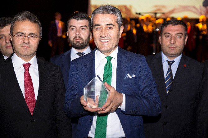 İett Kalitede Çıtayı Yükseltiyor