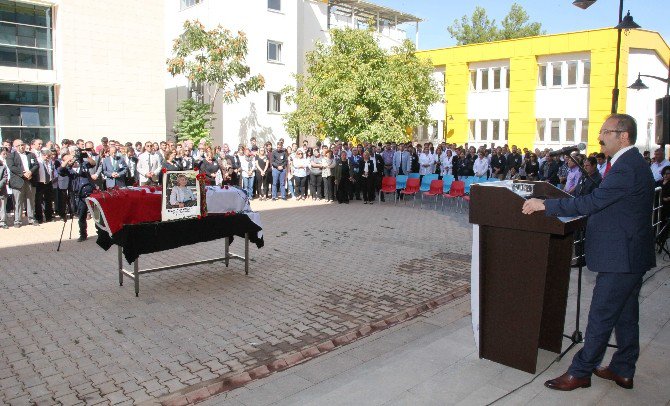 Gaün Öğretim Üyesi Neşe Kızılkan Vefat Etti