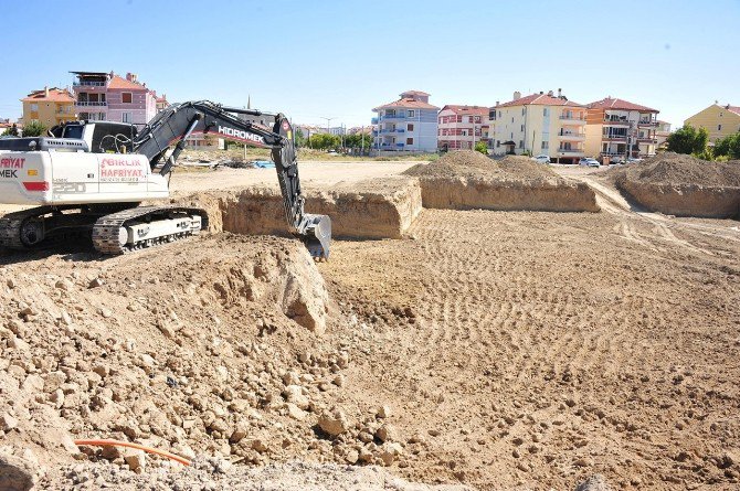 Karaman Belediyesi 24 Derslikli Okul İnşaatına Başladı