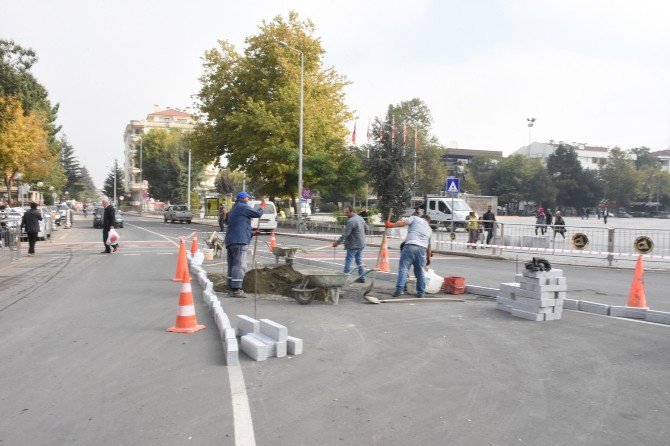 Düzce Mehmet Akif Caddesinde Kavşak Düzenlemesi