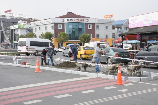 Düzce Mehmet Akif Caddesinde Kavşak Düzenlemesi