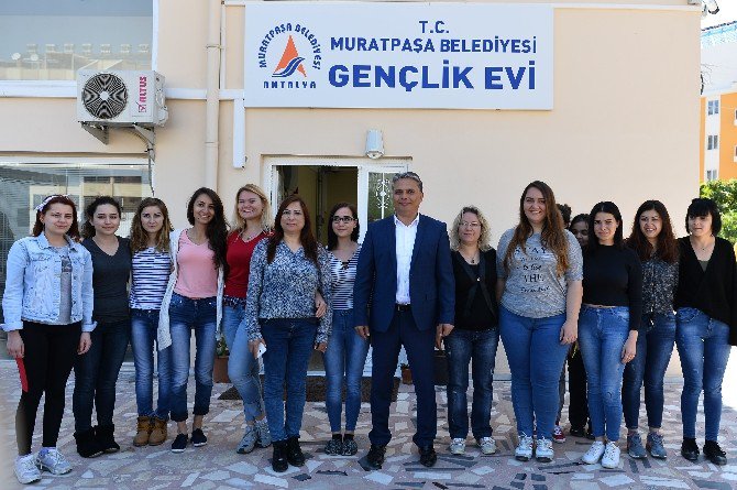 Muratpaşa Belediyesi Chp Genel Merkezinde Tanıtım Günlerine Katılıyor