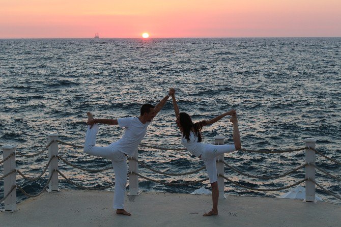 Uluslararasi İzmir Yoga Şöleni Başlıyor