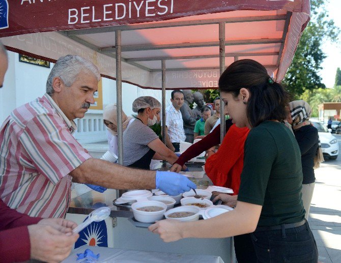 Büyükşehir’den 30 Bin Kişiye Aşure İkramı