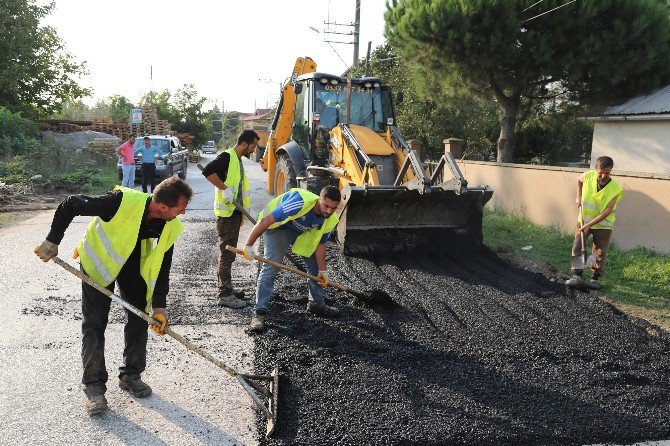 Başiskele’de Asfaltlama Çalışmaları Sürüyor