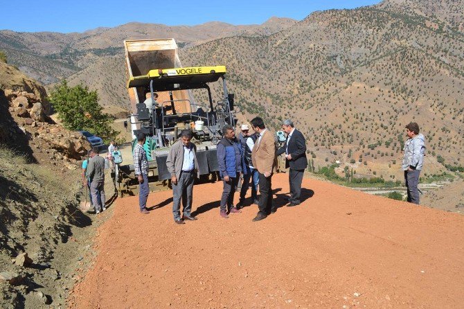 Kaymakam Köy Yollarındaki Çalışmaları İnceledi