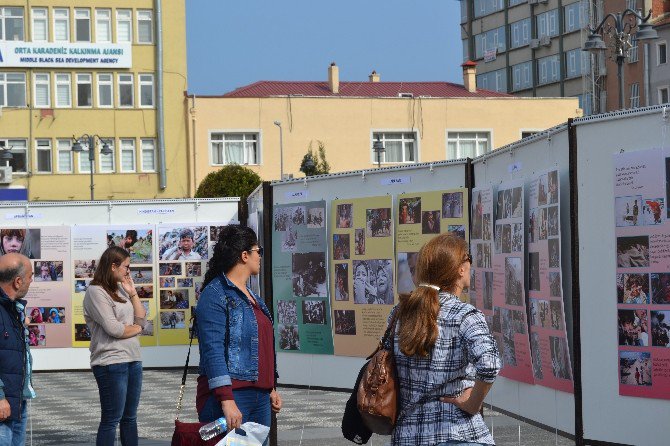 "Yamalı Gülücük" Adlı Resim Sergisi