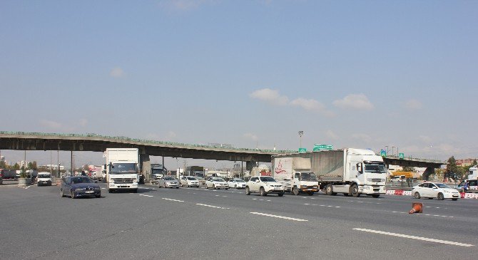 Mahmutbey Gişelerinde Serbest Geçiş İçin Çalışmalar Başladı