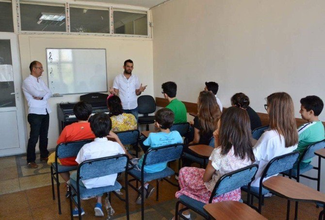 Adıyaman Belediyesi Konservatuvarında Kayıtlar Başladı