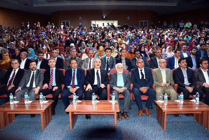 Bingöl Üniversitesi’nde ’Neden Üniversite’ Konulu Konferans Verildi