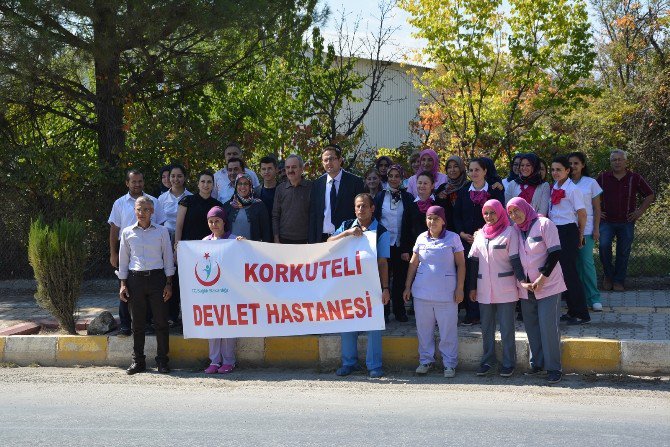 Hastane Personelinden 10 Bin Adım Yürüyüş