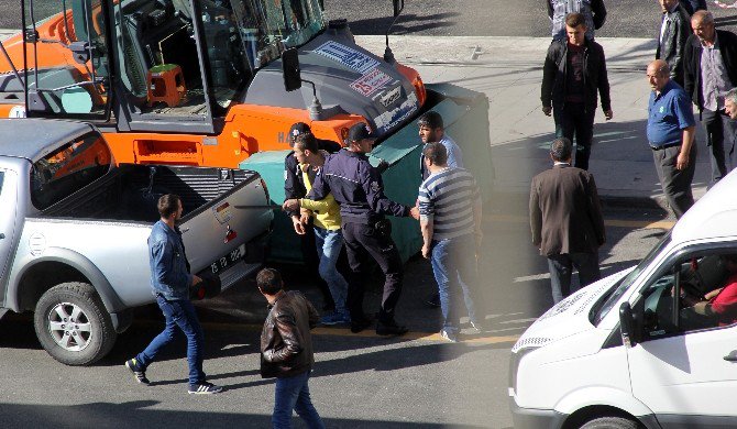 Erzurum’da İki Grup Arasında Döner Bıçaklı, Kazma, Kürekli Kavga