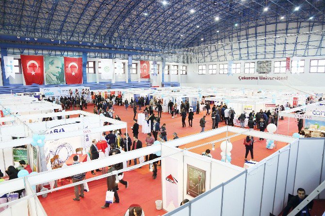 İş Arayanlar İş Verenlerle Buluşuyor