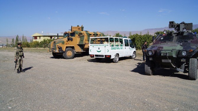 Askeri Üste Kazara Kendini Vuran Asker Hayatını Kaybetti