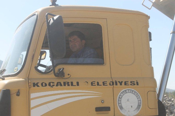 Koçarlı’da Yol Yapım Çalışmaları Sürüyor