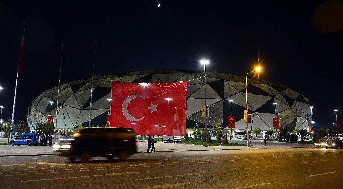 Konyalı Taraftarlardan, Maç Öncesi A Milli Takım’a Moral