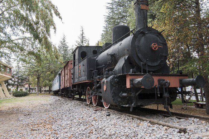 Anadolu Üniversitesi’nin Nostaljik Treni “Tren Kafe” Olarak Hizmet Verecek