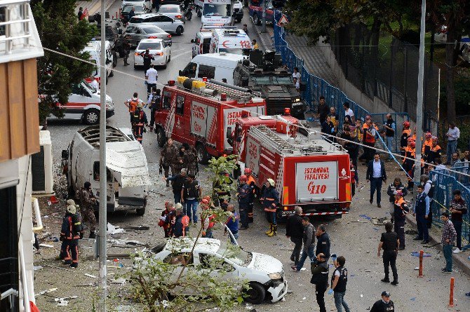 Yenibosna’da Şiddetli Patlama: 1’i Ağır 5 Yaralı