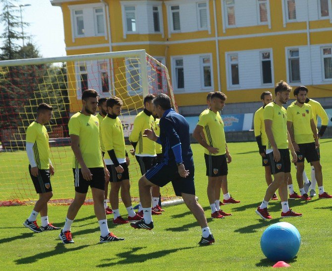 Kayserispor, Beşiktaş Maçının Hazırlıklarını Sürüyor