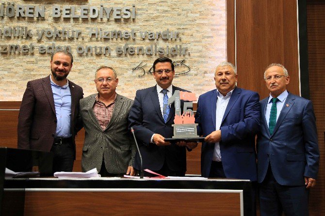 Başkan Ak’a 15 Temmuz Milli İrade Günü Anısına Plaket