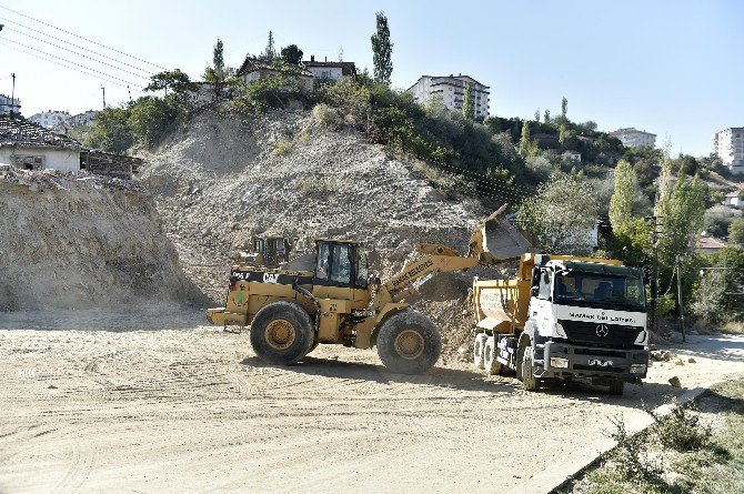 Mamak’ta Altyapı Çalışmaları Son Sürat Devam Ediyor