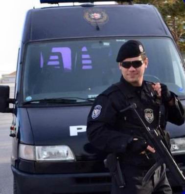 Antalya’da Okul Panosundaki Şehit Fotoğrafının Öğretmen Tarafından Buruşturulup Atıldığı İddiası