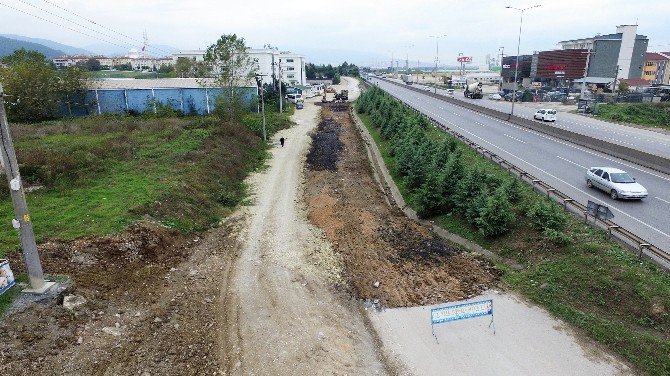 Başiskele’de Yolların Bakım Ve Onarım Çalışmaları Devam Ediyor