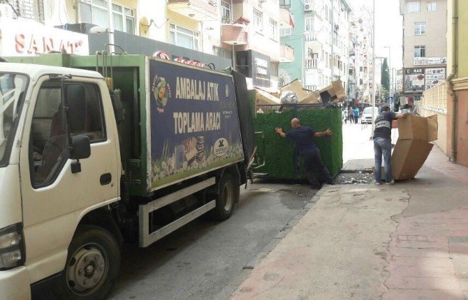 İzmit Belediyesi, Geri Dönüşüme Önem Veriyor