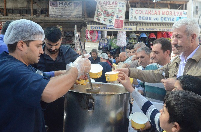 Malatya’da Yılın İlk Aşuresi Dağıtıldı