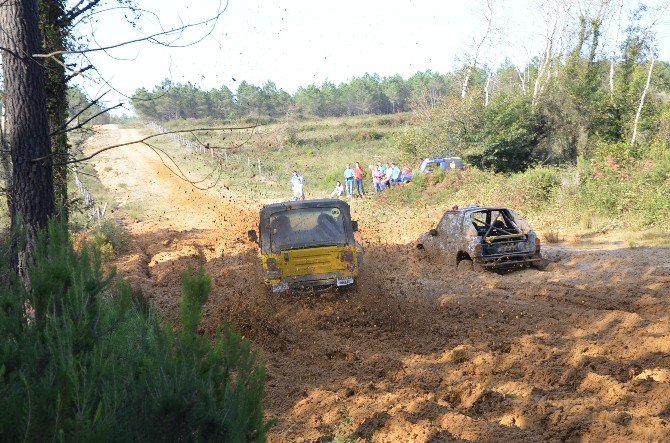 2016 Türkiye Off-road Şampiyonası Beşinci Yarışlarının İlk Etabı Tamamlandı