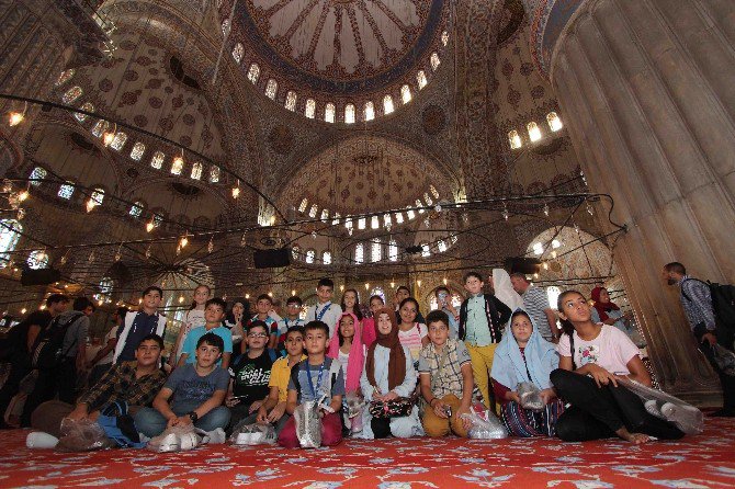 Bilgi Evi Öğrencileri Selatin Camileri Ziyaret Etti