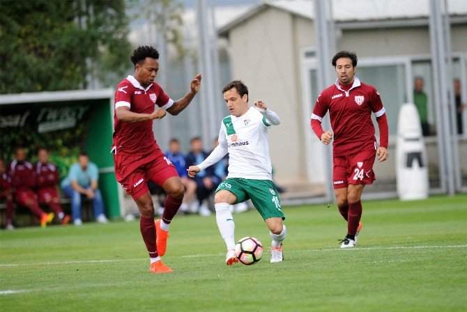 Bursaspor’un Hazırlık Maçında Gol Yağmuru