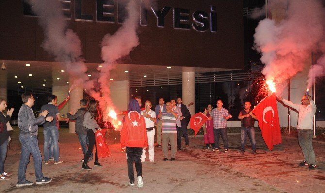 Peru’da İki Madalya Alan Şevval Yarar’a Coşkulu Karşılama