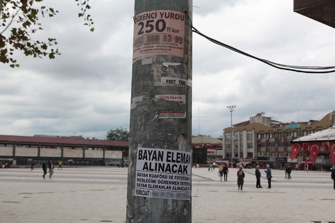 Büyükşehirden İzinsiz Afiş Uyarısı