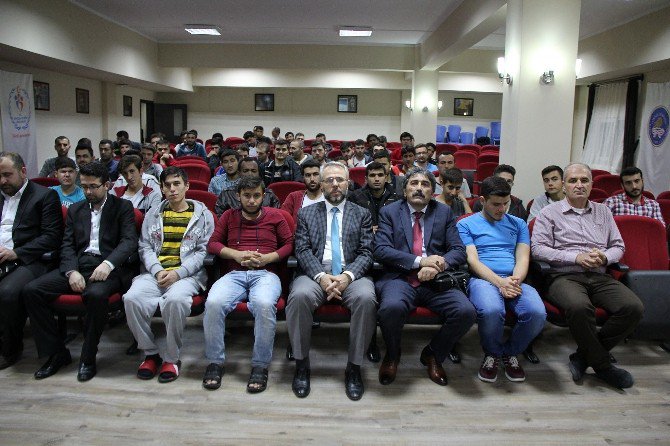 İl Müftüsü Şahin ‘Cami Ve Kitap’ Konulu Konferans Verdi