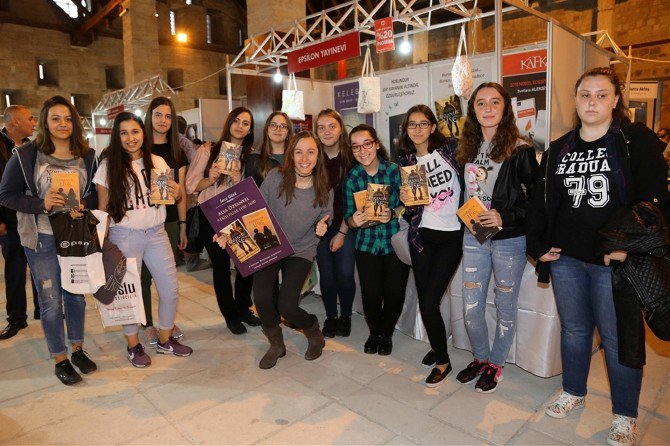 Edirne Kitap Fuarı Rengarenk