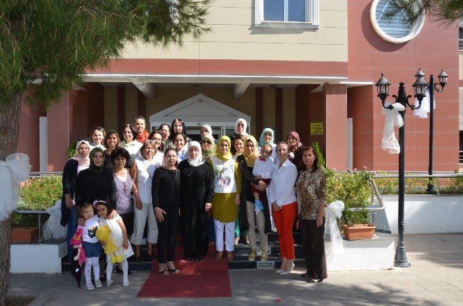 Geri Dönüşüm Tasarım Kursu Çalışanları Kahvaltıda Bir Araya Geldi