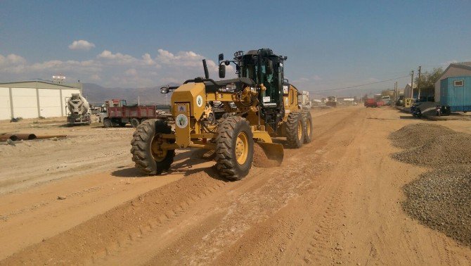 Alaşehir’in Yeni Makineleri Çalışmalara Hız Kazandırdı