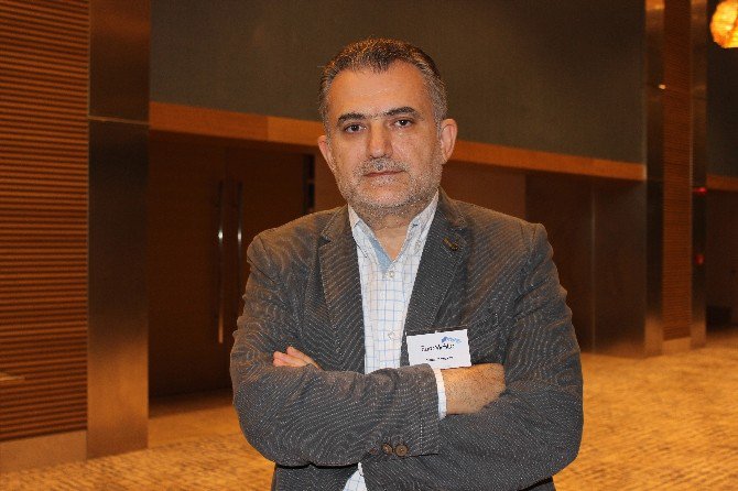 İkü’de ‘Suriye’nin Geleceği’ Masaya Yatırıldı